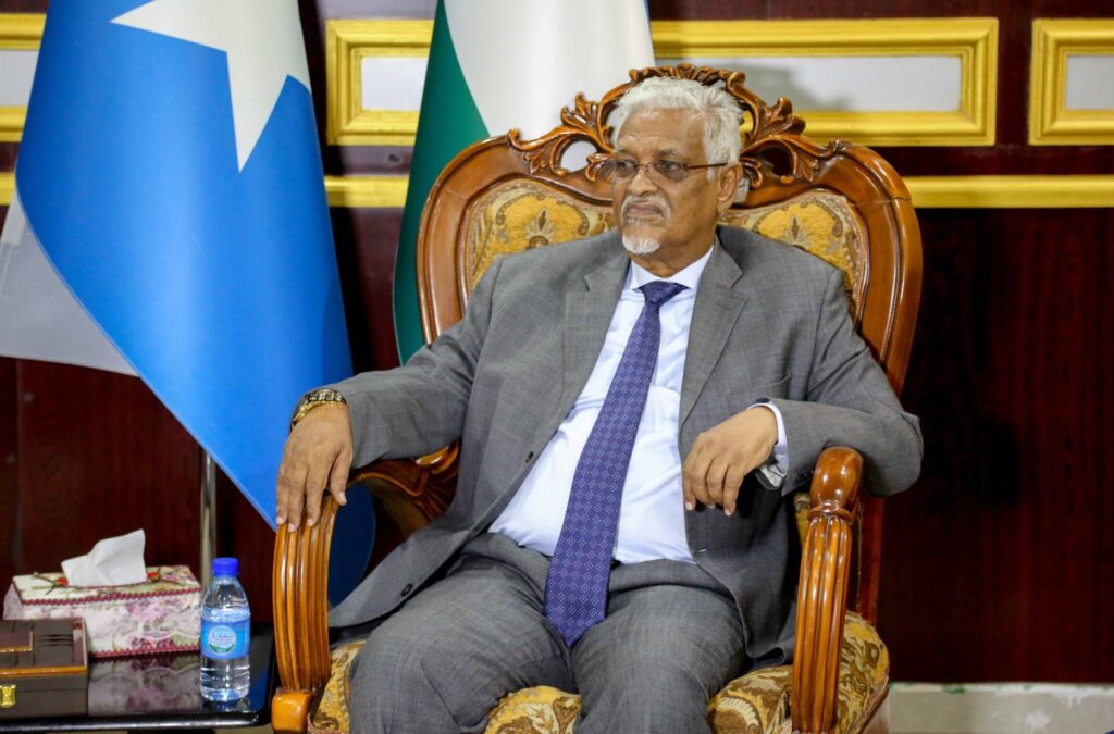Madaxweyne Kuxegenka Puntaland Ayaa Gudi Uxilsaray Heshiis Ay Garen Belaha Dagan Punutaland