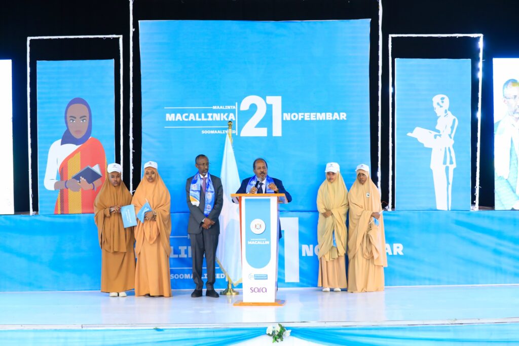 MADAXWEYNE XASAN SHEIKH AYAA BARAYAASHA U DIRRAY HAMBALYO KU AADAN MAALINTA MACALLINKA SOOMAALIYEED.