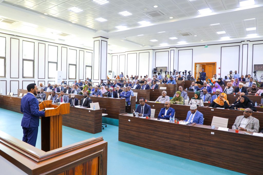 Barlamanka Somalia OO Akharinta koowaad mariyey Hindise Sharciyeedka Hanti-dhowraha Qaranka